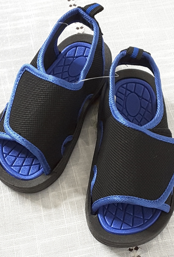 BOYS Athletic Sandles NEW with tags